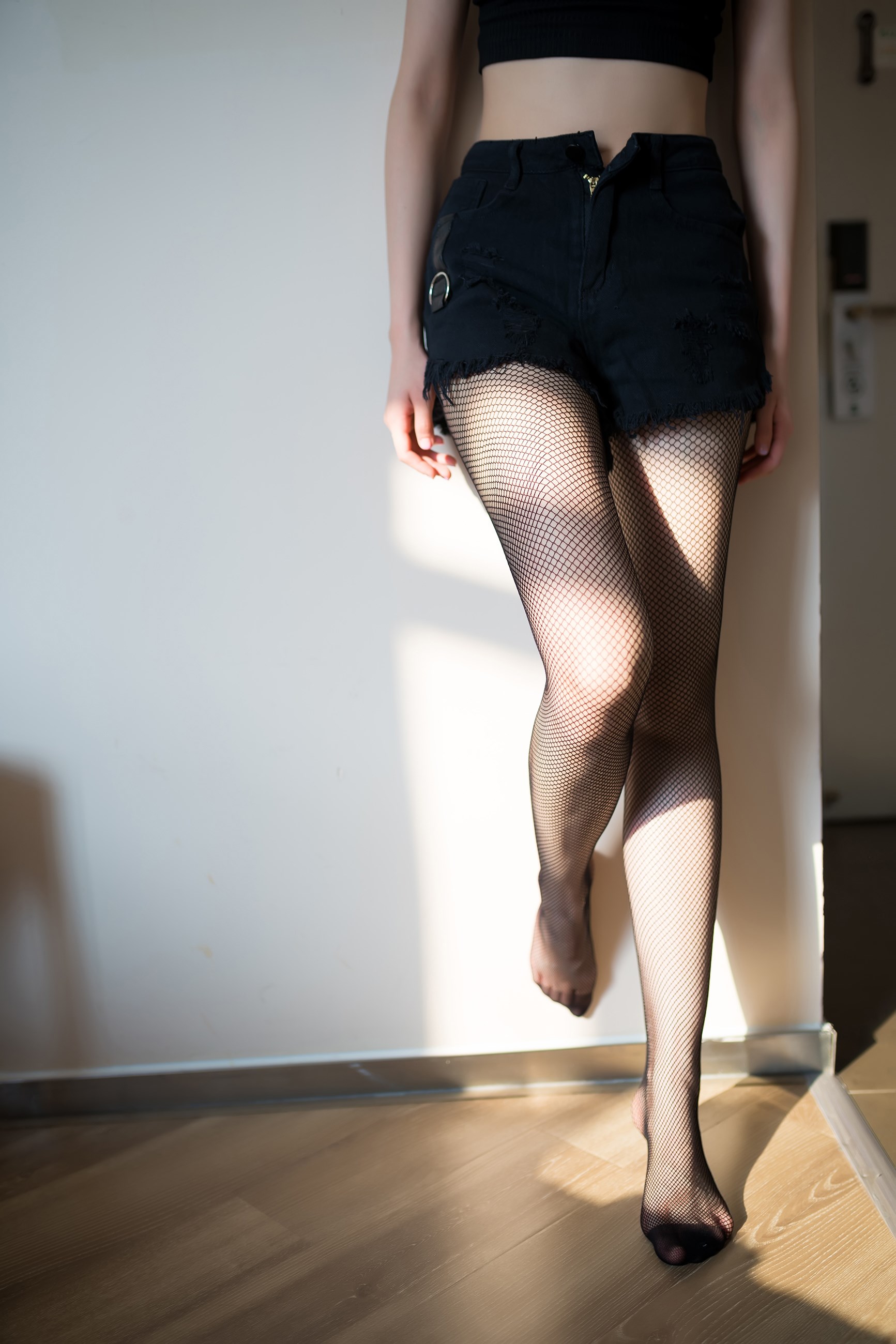 【网红黑料】网络直击：新晋网红背后隐藏惊天秘密逐渐浮现，黑料档案每个疑点均详尽解析后引起全民关注持续不断！